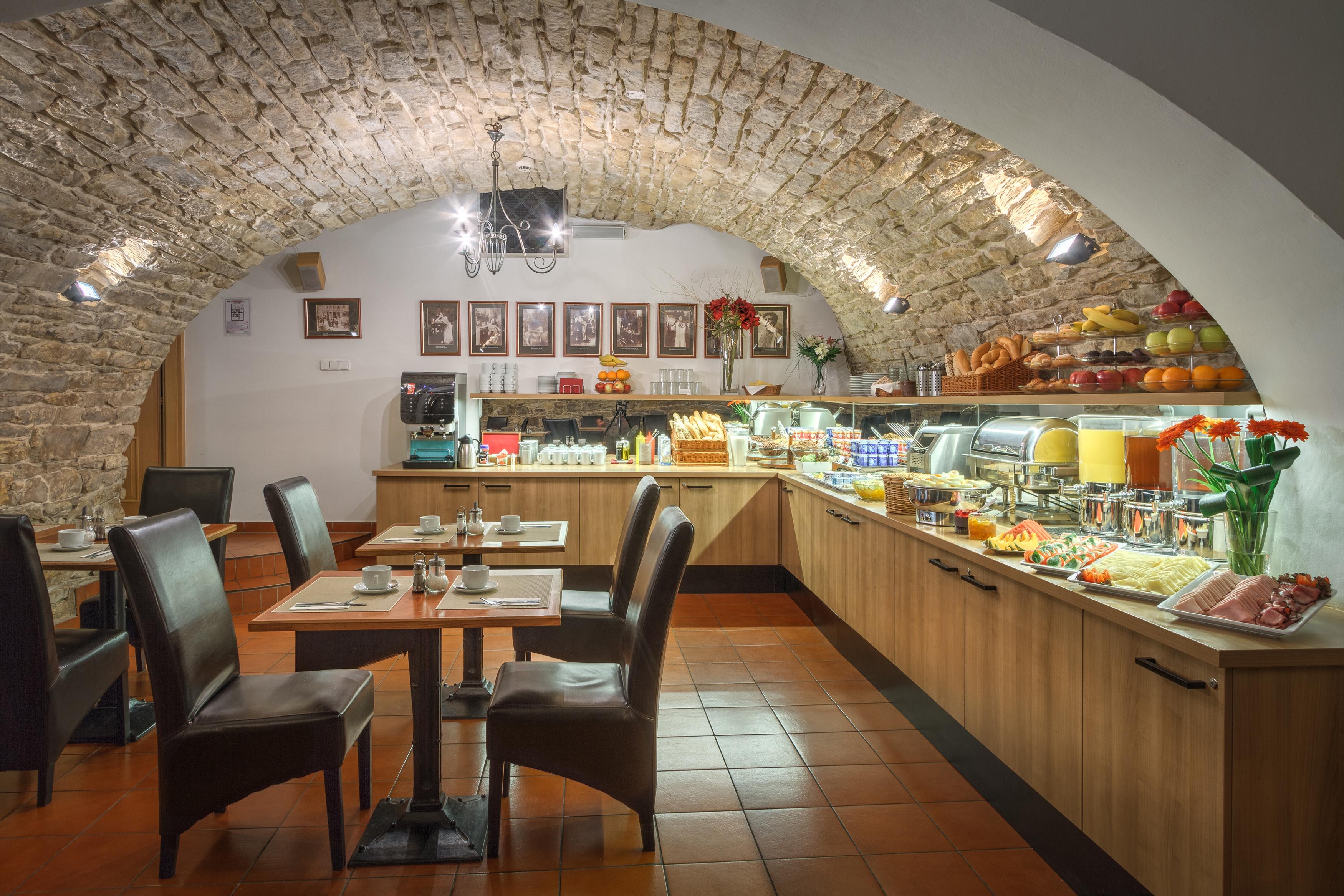 Mucha 4* Prague