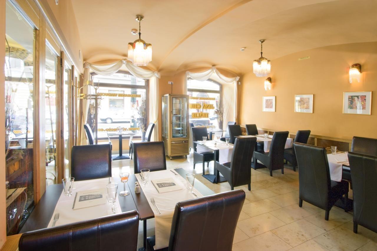 Hotel Mucha 4*